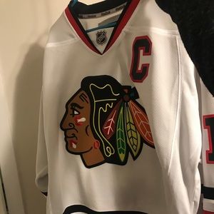 Chicago Blackhawks Men’s Jonathon Toews Jersey